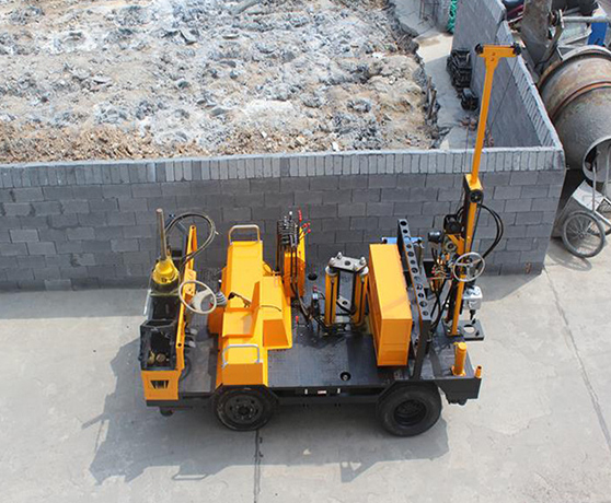 Four-wheel static drilling dual-purpose vehicle